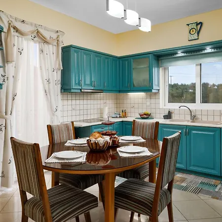 Chrysa Traditional Family House