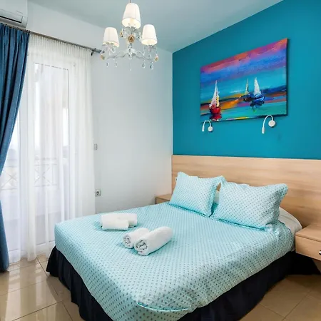 Chrysa Traditional Family House