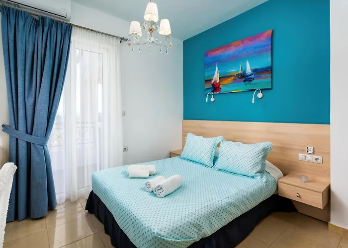 Chrysa Traditional Family House