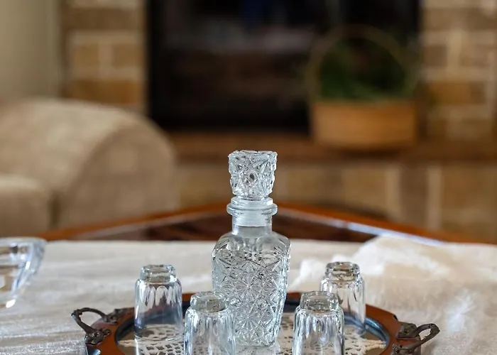 Chrysa Traditional Family House