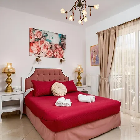 Апартаменты Chrysa Traditional Family House