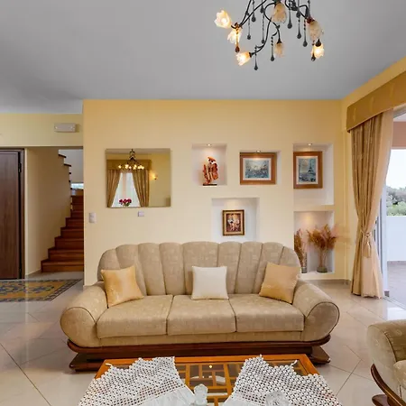Chrysa Traditional Family House Апартаменты *