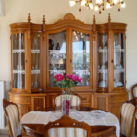 Chrysa Traditional Family House Апартаменти *